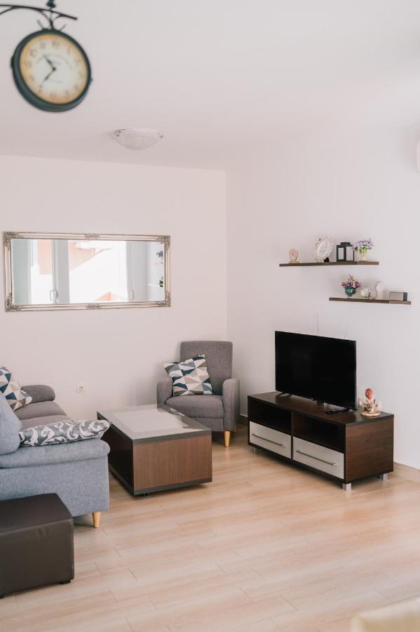 Apartman Petra Trogir Buitenkant foto
